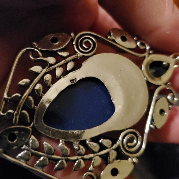 New Carved Blue Goddess Face Blue Topaz 925 Silver Pendant. - Picture 8 of 9